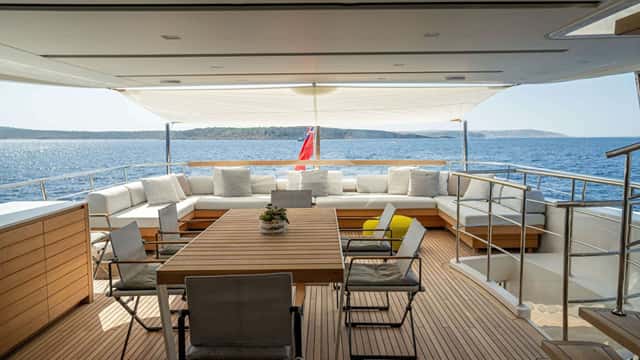 LANCE yacht charter photo 3