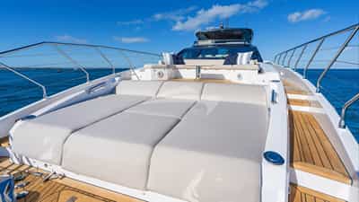 Foredeck Seating