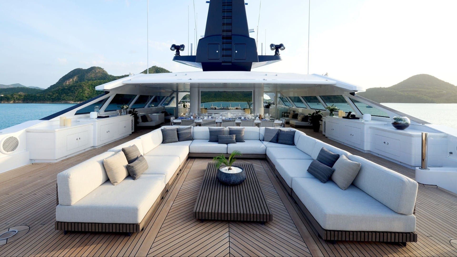 Sun deck