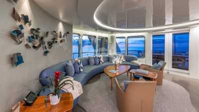 Sky lounge seating