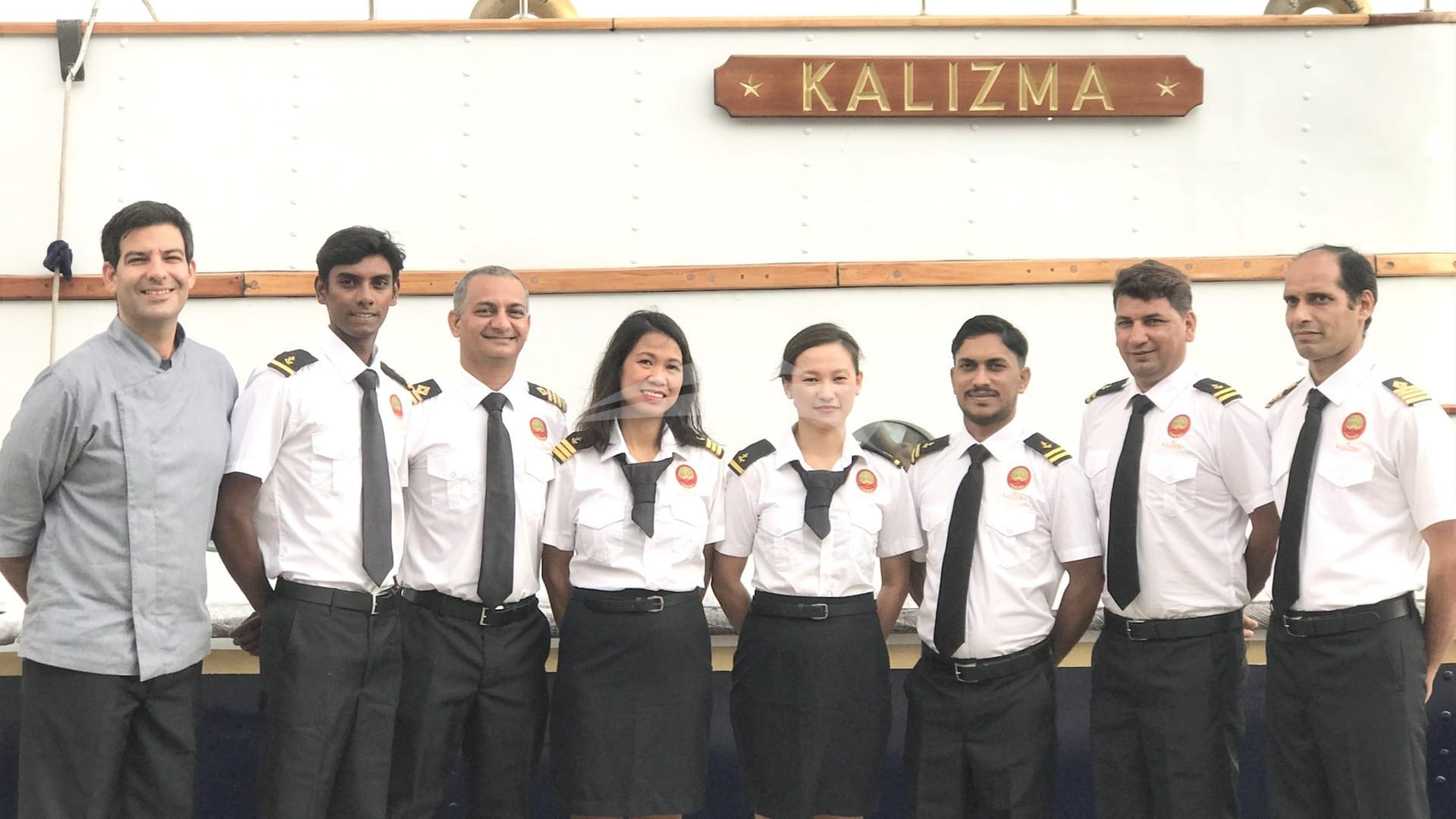 Luxury charter yacht crew for KALIZMA
