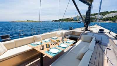 Deck Dining