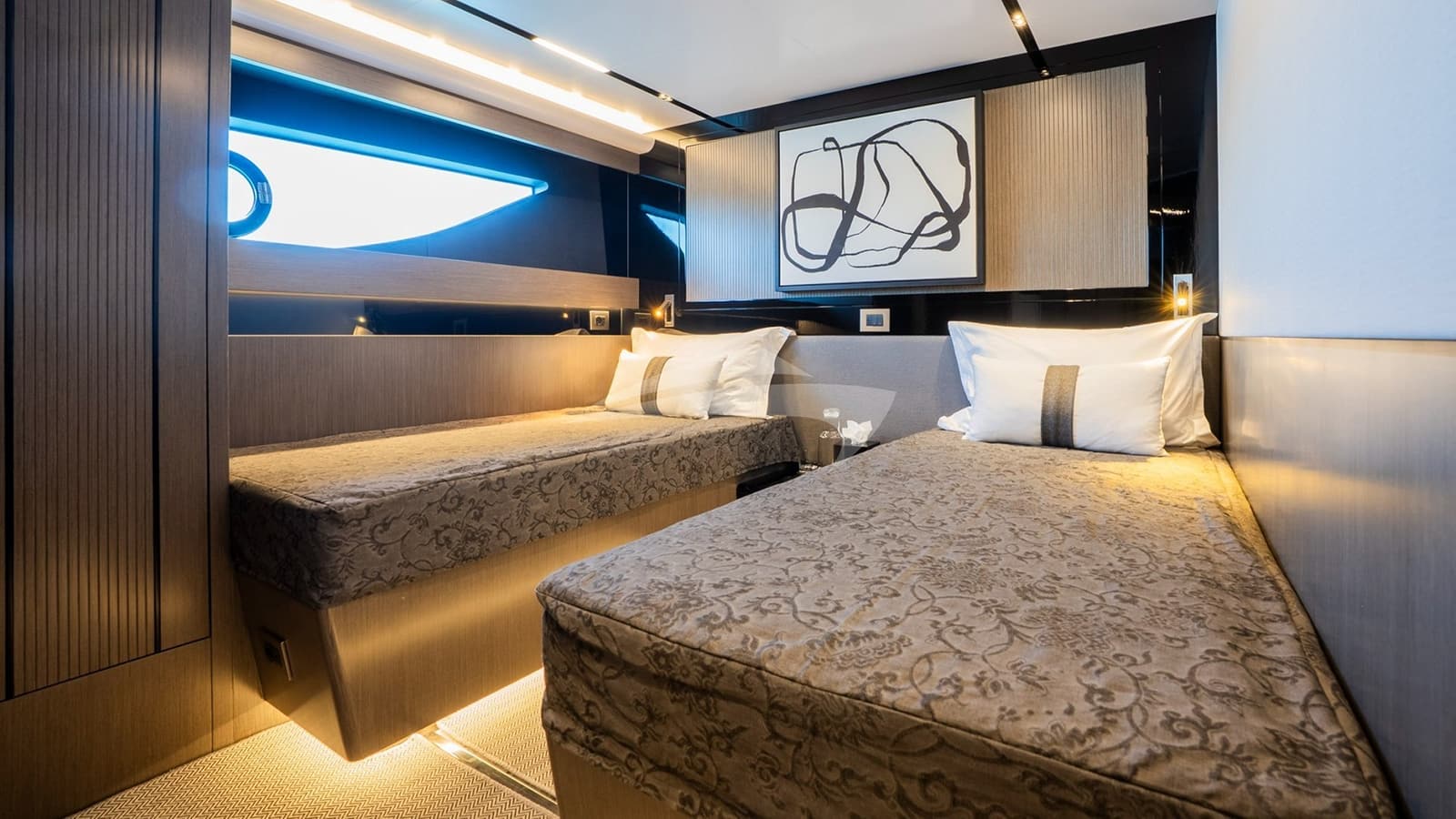 KNEAD IT, photo from the yacht portfolio 28