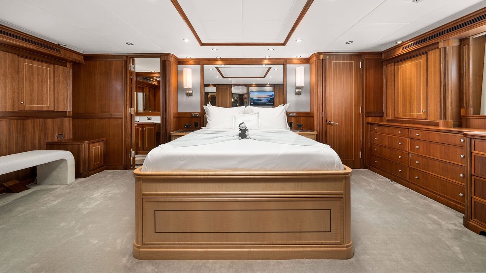 BLACKSHEEP, photo from the yacht portfolio 21