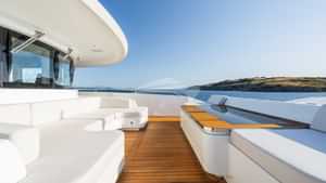 Bridge foredeck