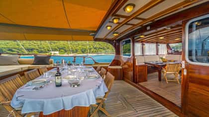 ANGELICA 30m motor yacht charter, photo 6