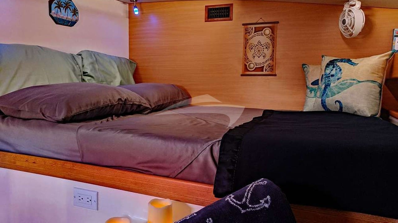 Entry to guest cabins