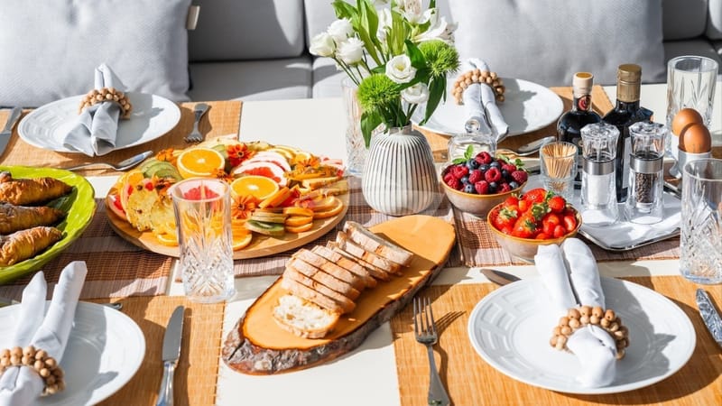 Breakfast set up