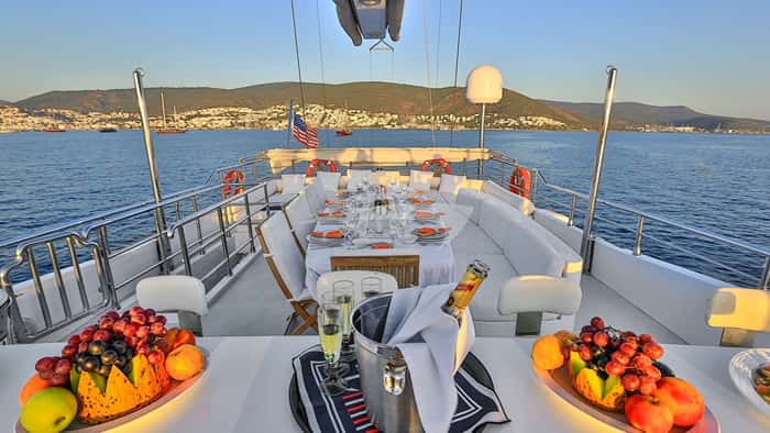 GULMARIA 37m motor yacht charter, photo 4