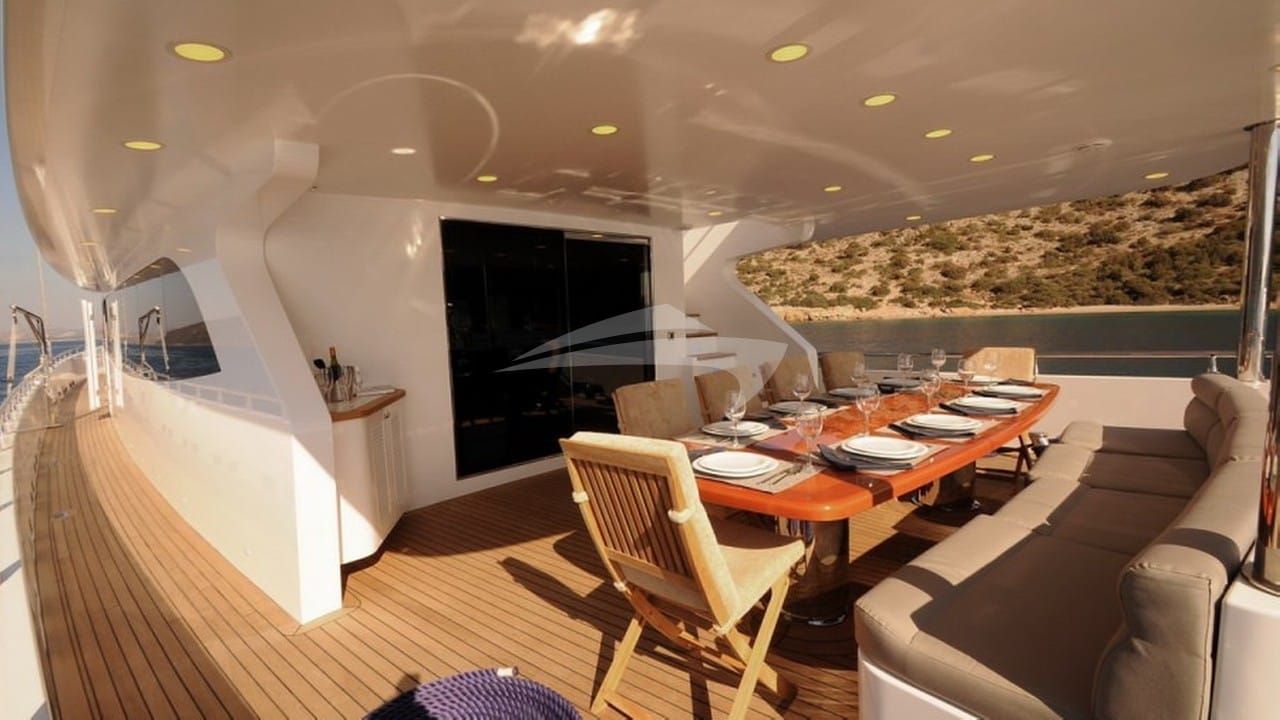Aft Deck Dining