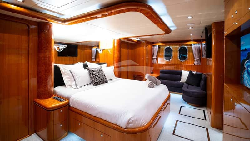 TRIPLE 888 EIGHT 30m motor yacht charter, photo 9
