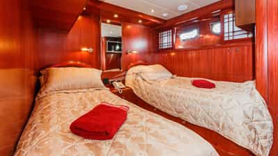 Twin Cabin