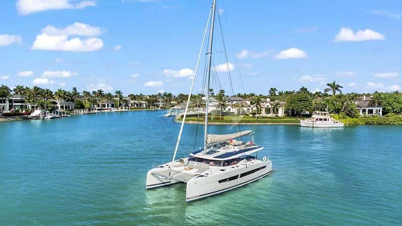 HALCYON 16m sailing yacht charter