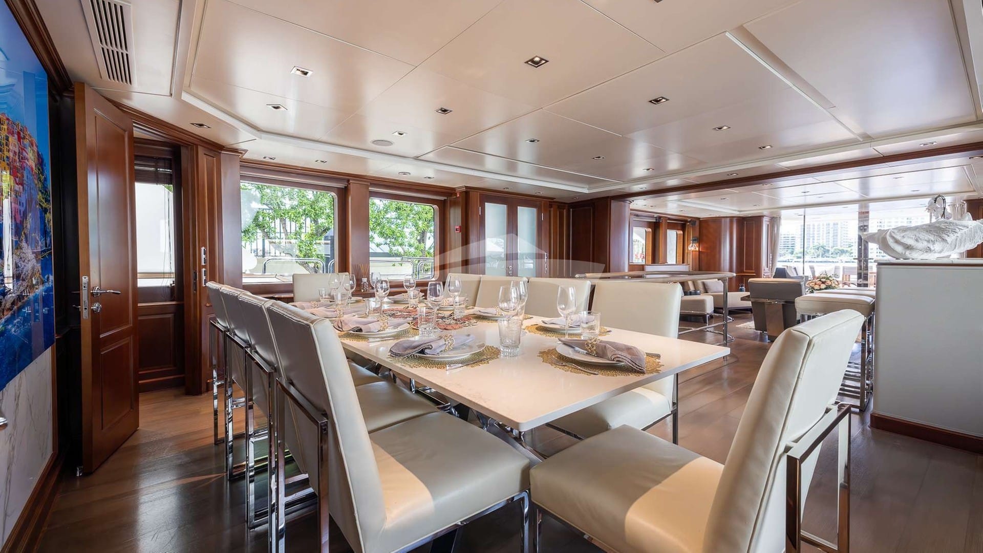 Main Salon Dining