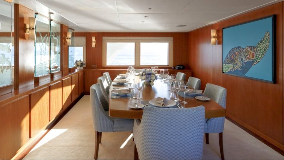 Dining Dining