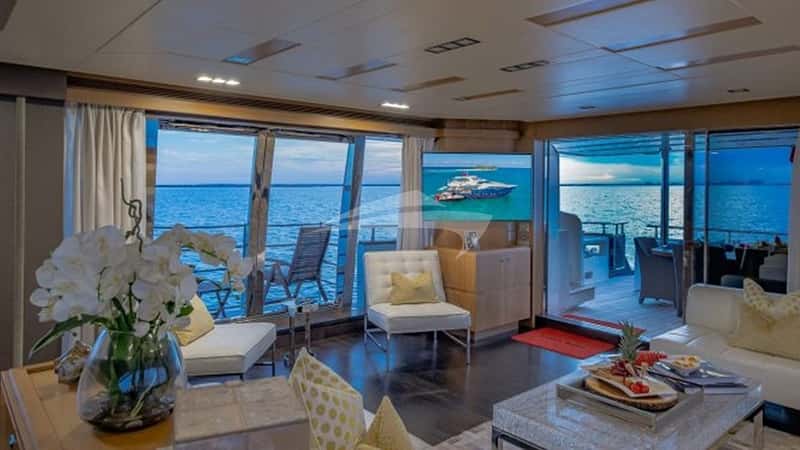 ONE AND ONLY 31m motor yacht charter, photo 5