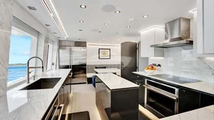 REAL SUMMERTIME 37m motor yacht charter, photo 9