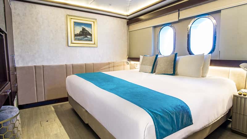 GRAND MAJESTIC 39m motor yacht charter, photo 6