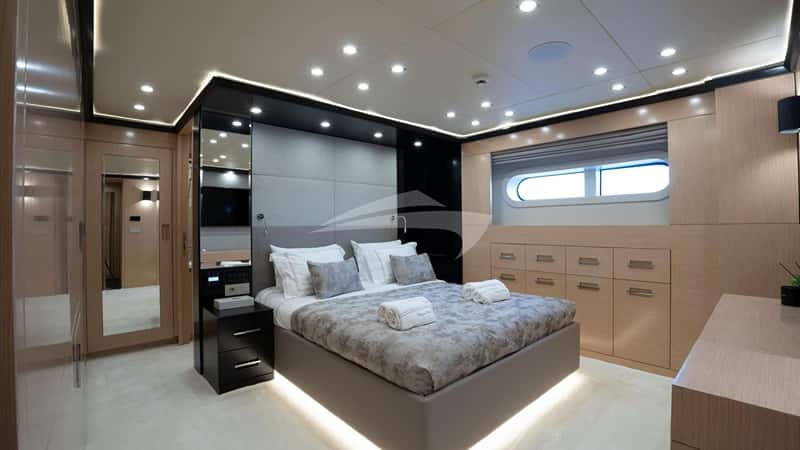 PRINCESS MELDA 39m motor yacht charter, photo 8
