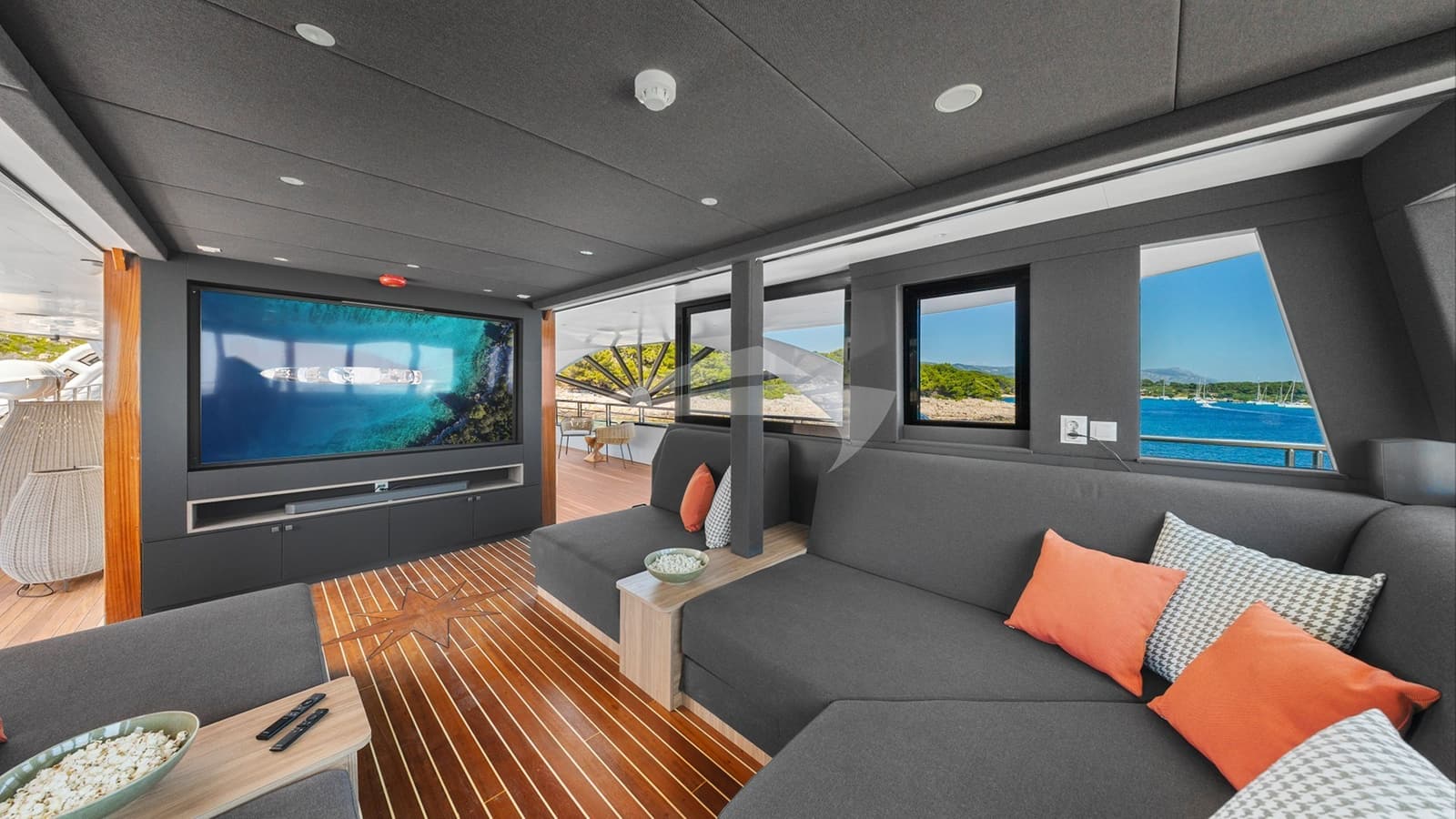 PREMIER, Aufnahme aus dem Yachtportfolio 15
