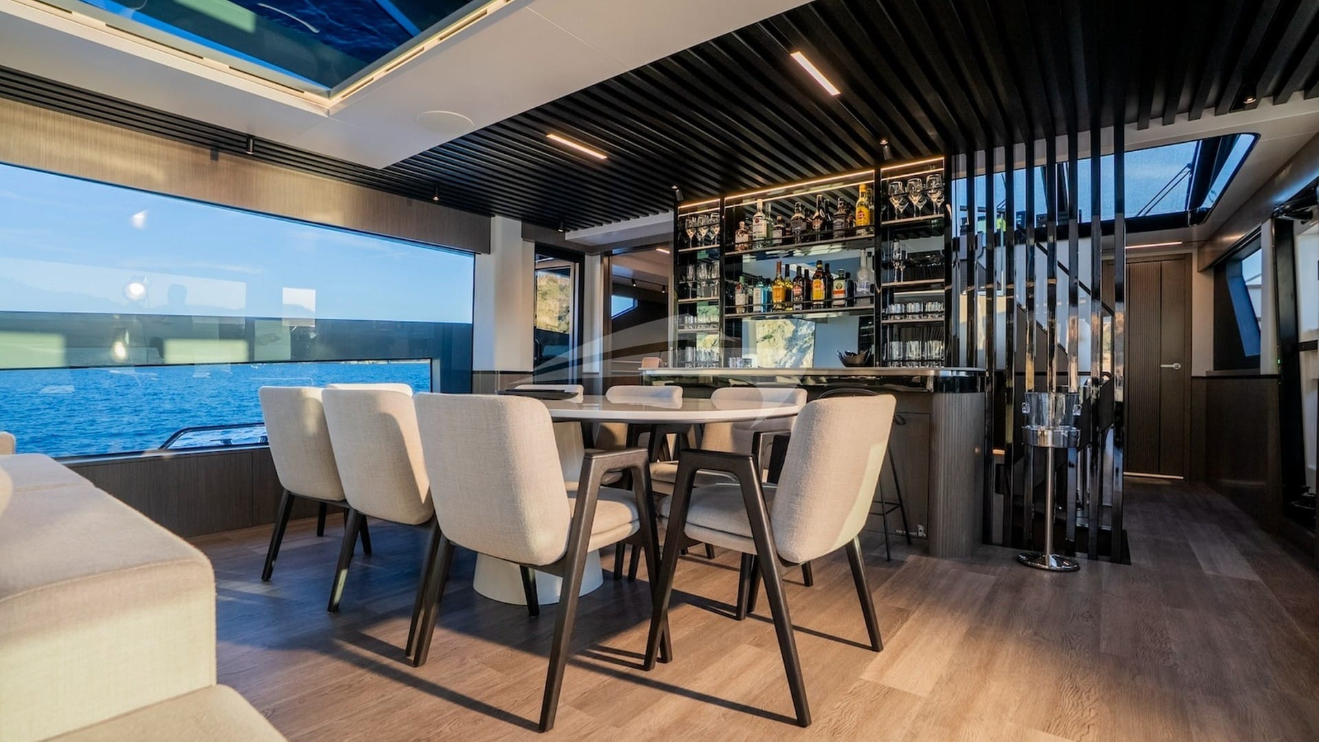 Dining and saloon bar