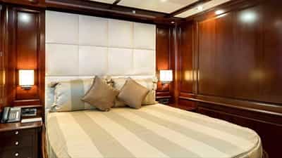 Double Cabin