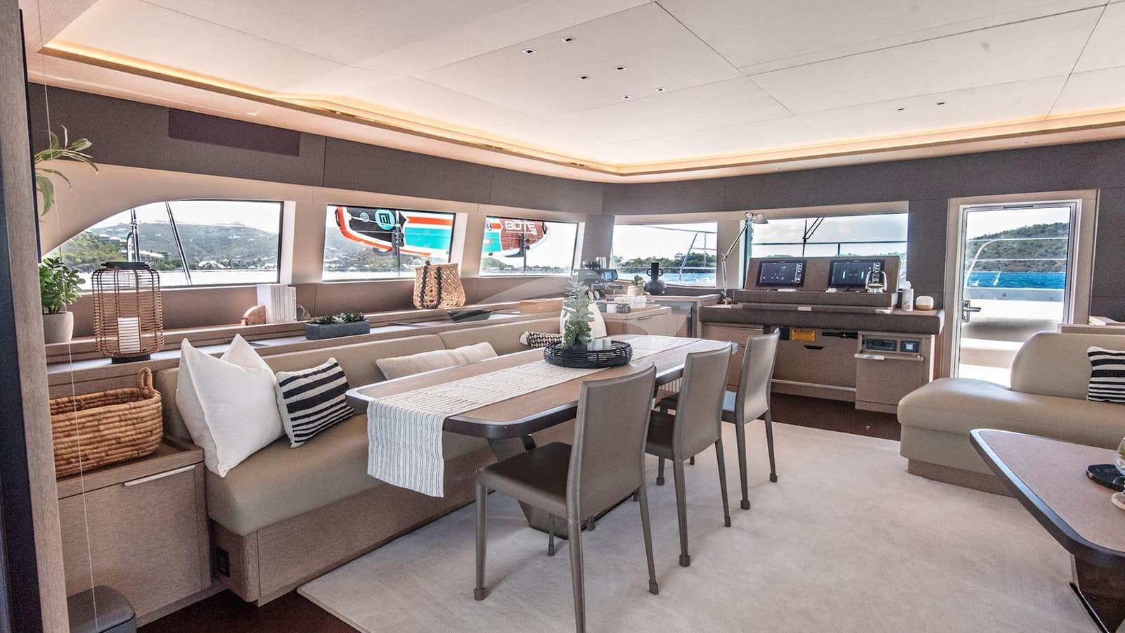 C'EST LA VIE, photo from the yacht portfolio 3