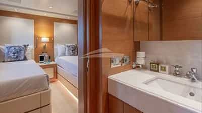 Twin Cabin Bathroom