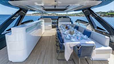 Sundeck Dining