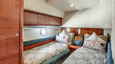 Twin Cabin