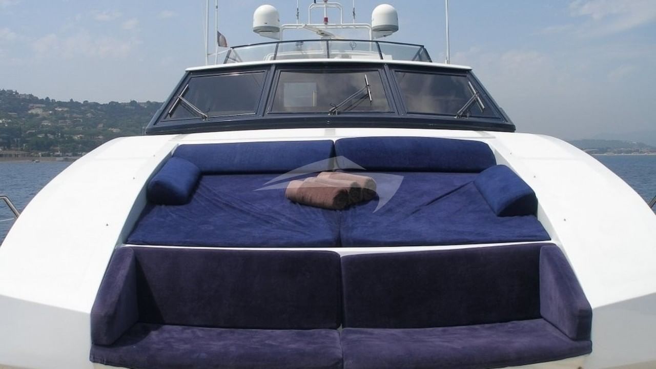 Foredeck Seating and Sunpads