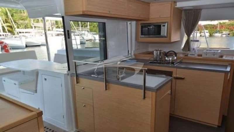 MAKIN MEMORIES 14m sailing yacht charter, photo 10