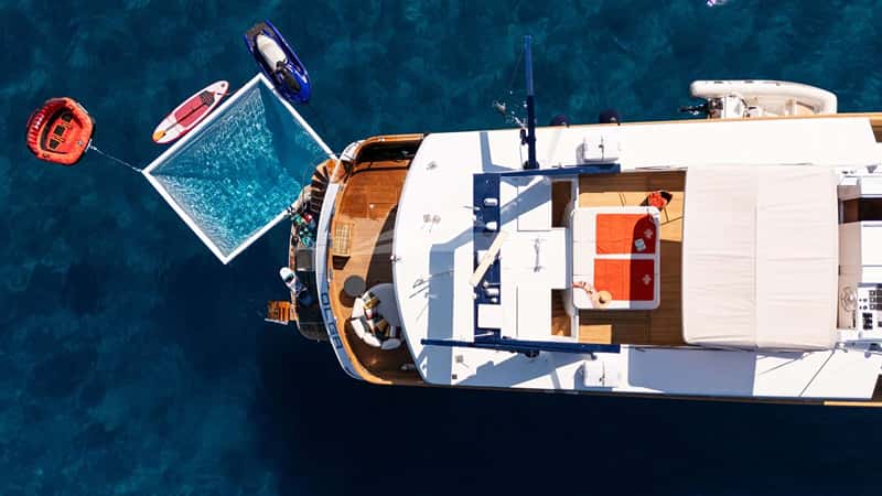 OLGA 30m motor yacht charter, photo 6