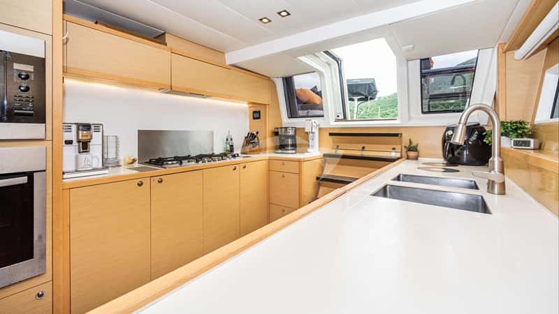 VALENTINA 19m sailing yacht charter, photo 6