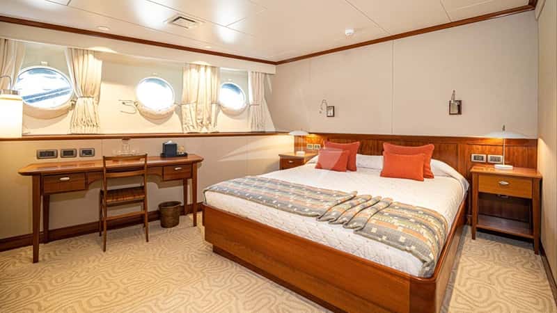 ASTERIA 50m motor yacht charter, photo 9