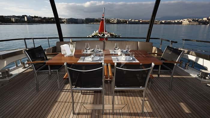 QUANTUM 28m motor yacht charter, photo 3