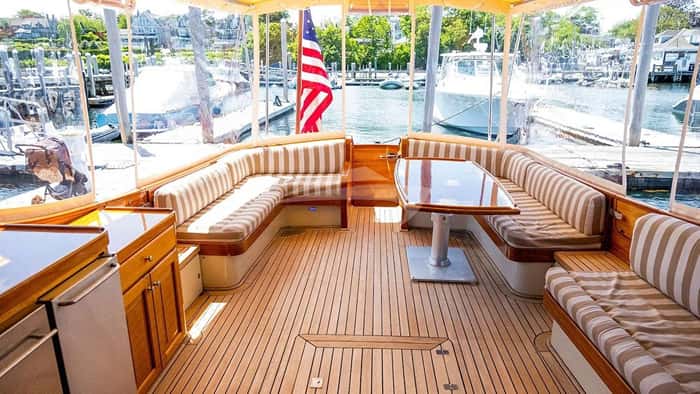 GEM 20m motor yacht charter, photo 3