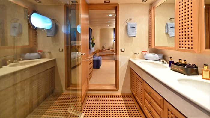SOMETHING COOL 46m motor yacht charter, photo 4