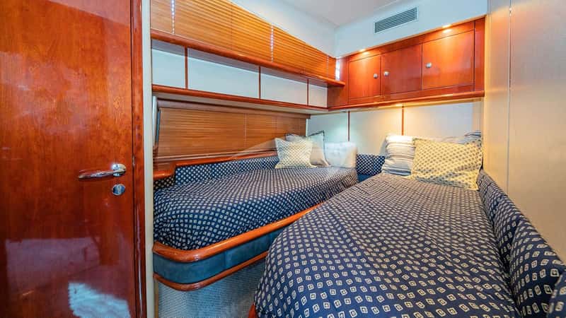 MAXIMUS 20m motor yacht charter, photo 8