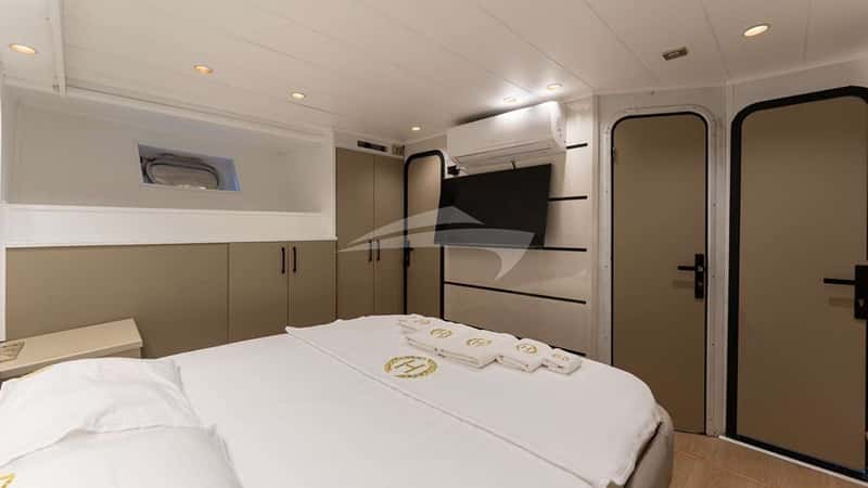 BEYEFENDI H 27m motor yacht charter, photo 10