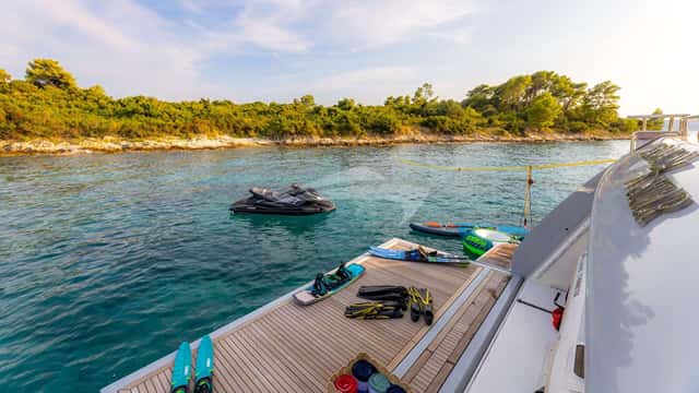 MORNING STAR yacht charter photo 4