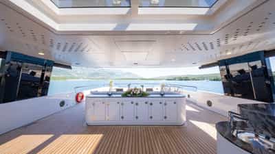 Bridgedeck