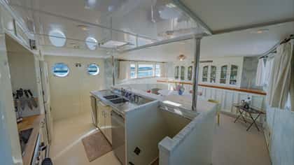 SOVEREIGN 31m motor yacht charter, photo 10