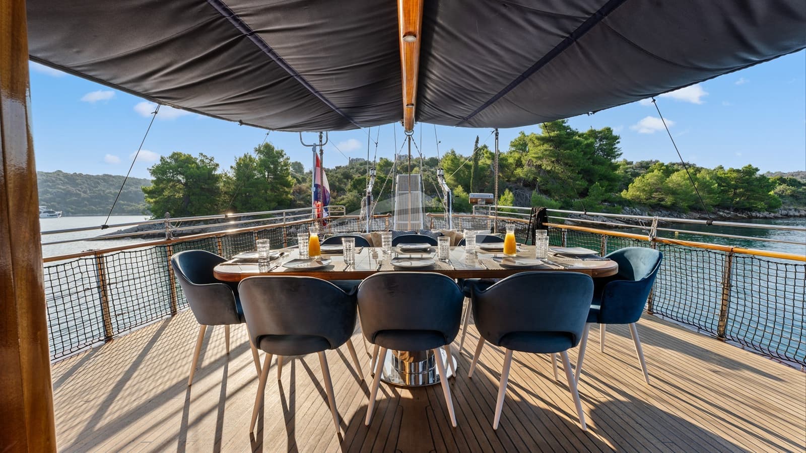 SMART SPIRIT, photo from the yacht portfolio 20