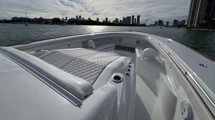 V55 17m motor yacht charter, photo 12