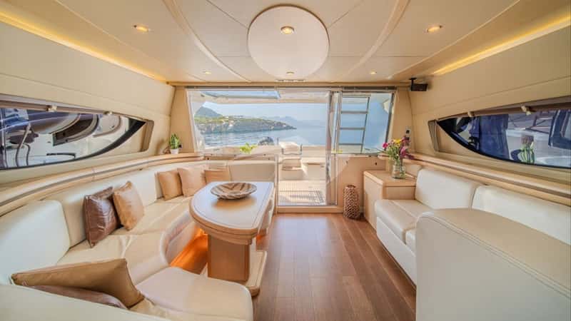 CARTE BLANCHE 17m motor yacht charter, photo 9