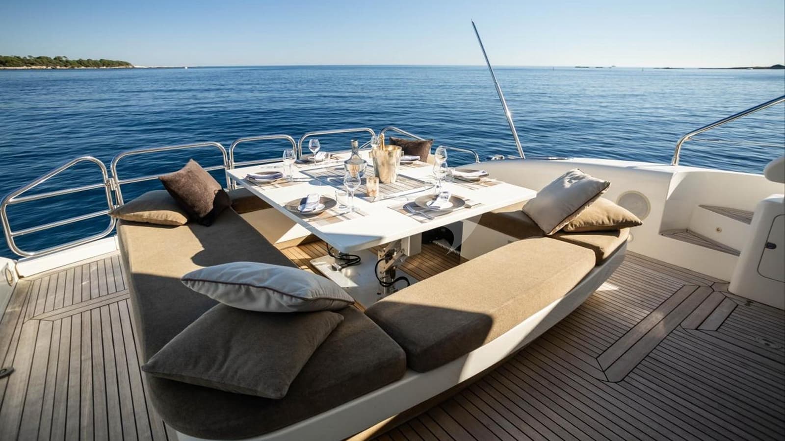 BEST MOUNTAIN, photo from the yacht portfolio 24