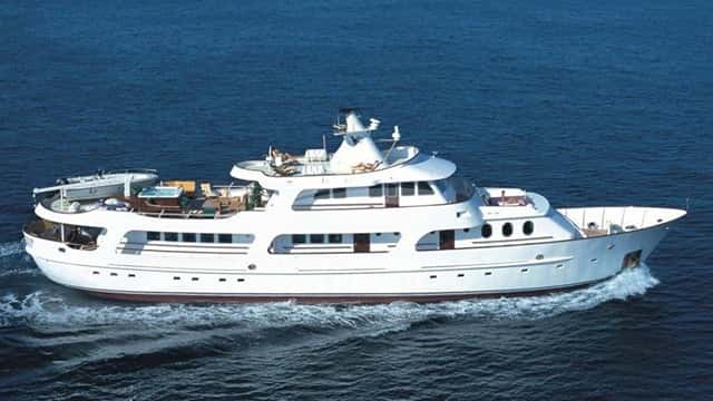 SEA LION yacht charter photo 4