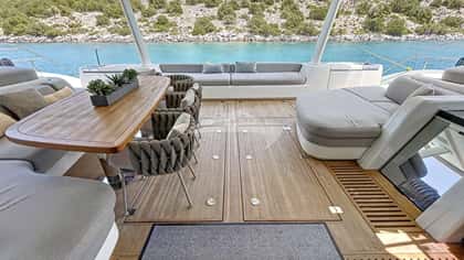 CRAZY HORSE 24m motor yacht charter, photo 13