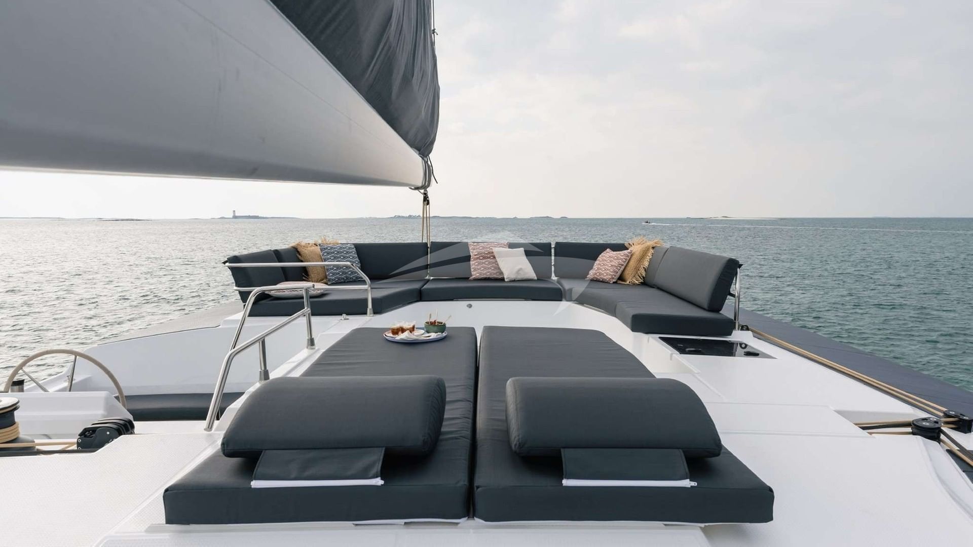 Spacious Flybridge